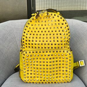 VALENTINO GARAVANI  Calfskin Medium Full Studded Rockstud All Over Backpack
